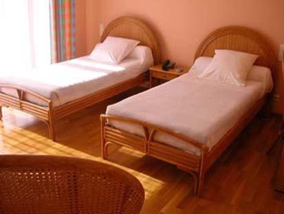 L'Oustal Du Lauragais Hotell Labastide-Beauvoir Exteriör bild